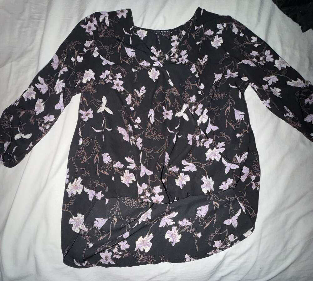 West Kei Alexa Surplice V-Neck Black Purple Floral Blouse